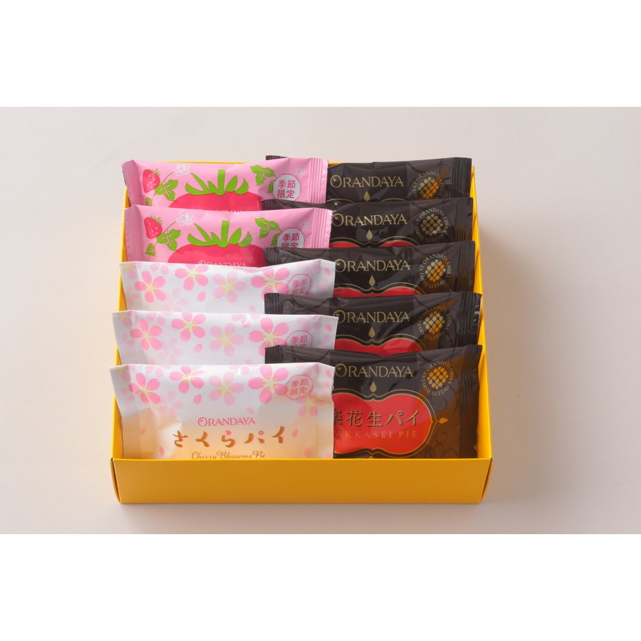 在庫処分】 オランダ家 楽花生パイ 15個入 千葉 ギフト お菓子 詰め合わせ おもたせ 楽花生最中 16個入 千葉 ギフト お菓子 詰め合わせ おもたせギフト お中元 グルメ お取り寄せ スイーツ お菓子 お土産 ご挨拶 お祝い 内祝い お返し お礼 贈答品 出産 結婚 誕生日 贈り物 食品 食べ物