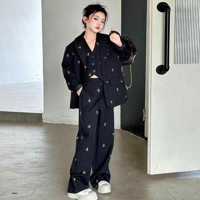 御嬢さん服 御姉さん 背広 仕掛ける 3点 年月 長袖 長ズボン 綿混紡 パステル色の 普通厚 単色 歌留多柄 薄墨色 黒いこと 120糎 130糎 140糎 150糎 160糎 170糎 8歳以上 中大童 お子さん服 礼服 花嫁御寮童 ズボン下仕掛ける いの一番