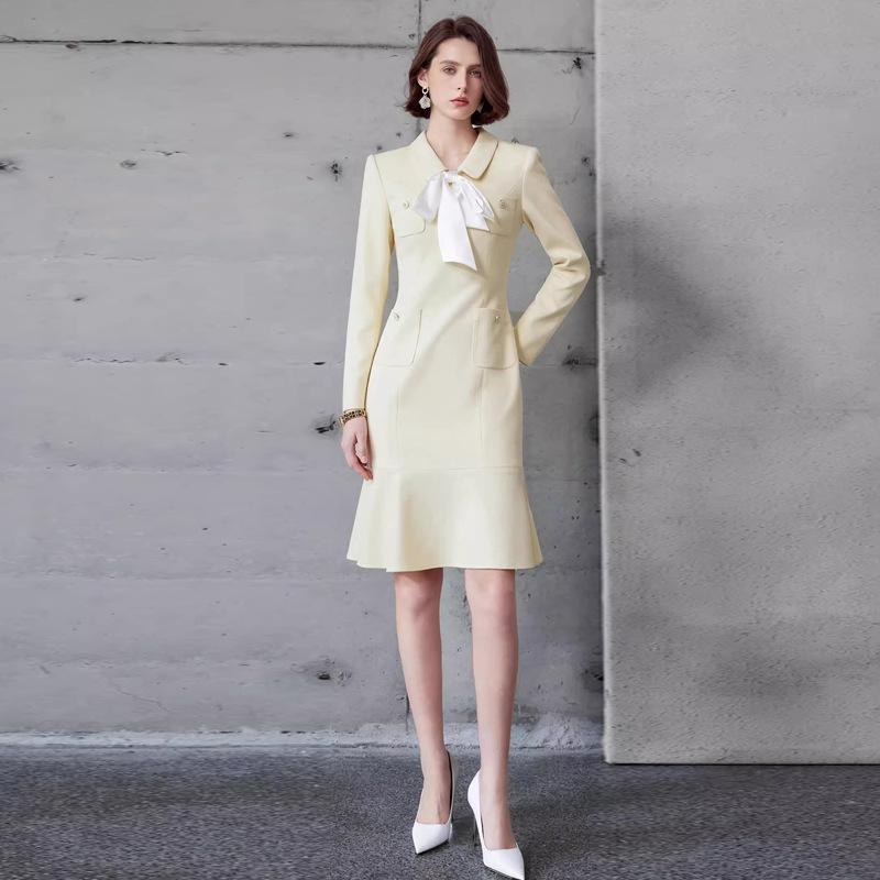 レディース ワンピース 秋冬 通勤用 気質 セットアップ 風 ジャケット 風 職業服 コットン 素材 翻領 デザイン 荷叶? 袖口 長袖 魚尾 スカート 中長丈 中腰 ライン セット ベルト 装飾 黄色 純色 方領 タイプ 優雅 スタイル 気質 気品|オレンジアイランド