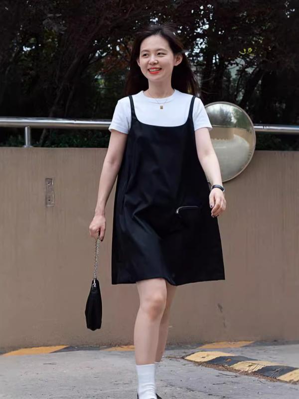 衣装 無袖 Uのど首 短丈 黒 ナイロン原料品 翰林院風 目あたらしい 甘め  奥ゆかしい オール時節 軽さ 伸縮性 普段使い走り 通い用
