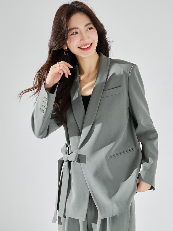 レディース スーツ ジャケット 不対称 ウエストベルト スリムフィット ドライ ビジネス 通勤 女性 西服 ゆったり 普通丈 青果領 長袖 ベルト 春季 ポリエステル ポリエステル繊維 オリーブグリーン 白 黒 優雅 通勤 スタイル ｜オレンジアイランド