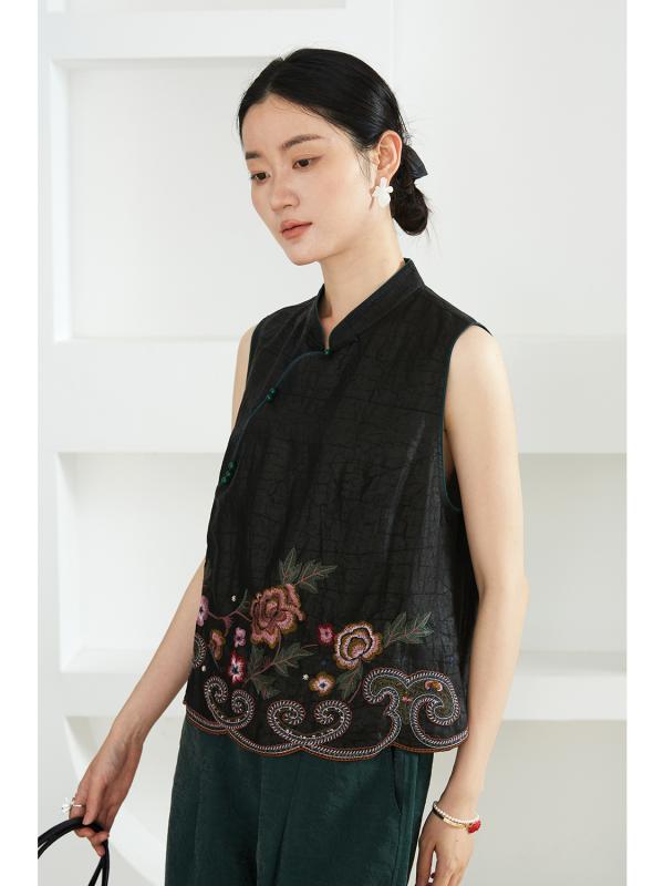 ベスト レディース 桑蚕 香雲紗 重厚刺繍 亀甲柄 新中式スタイル 立ち襟 ショート丈 ジレ ブラック 秋 羽織り 重ね着 カジュアルスタイル 豪華感 お洒落着 普段使い｜オレンジアイランド