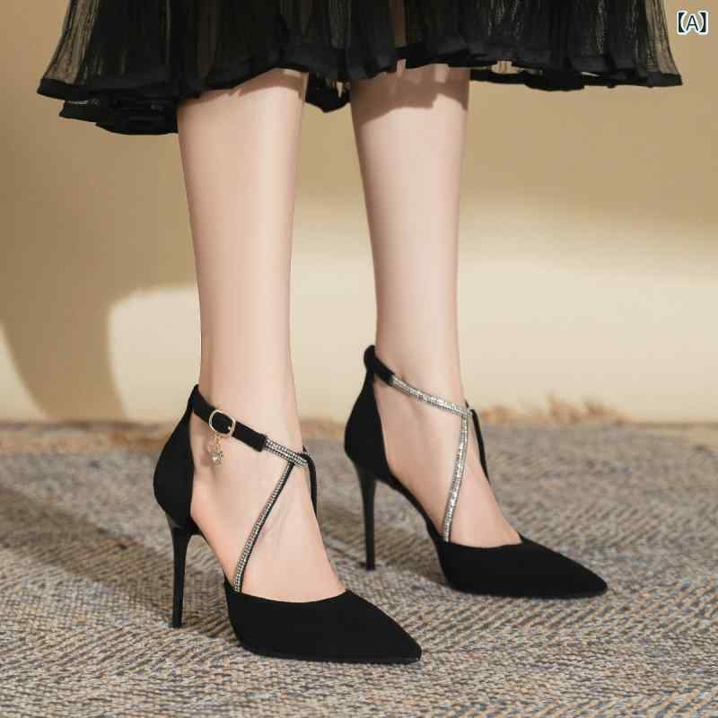 パンプス レディース お上さん用 黒いこと 黒 スエードクロス調 ポインテッドトゥ 細踵 スティレットヒール ハイヒール 生産ライン石ころ ビジュー アンクルストラップ 艶っぽい 雅びやか 天然ゴム底 マイクロ衣料繊維 たわい無い大きさ 気が大きい大きさ