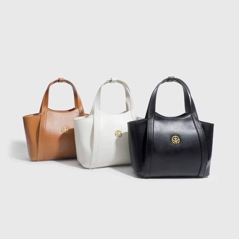 御徒面子 レディース 春夏 レトロ 鏡鑑ド風 トート ショルダーバッグ ハンドバック 3way 大電気容量 万覚え帳パソコン納める PUなめし革 横型 チャック 黒いこと 白いこと 点火装置赤銅色 通い デイリー