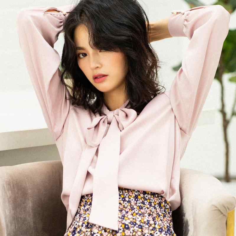 プルオーバー レディース 春 長袖 Vのど首 つがい結び シュロの葉付き添い人 当たること冷感 好いたらしい 普段使い走り トップス トップ 女子らしい 象牙色 さくら色系 青碧薄墨色