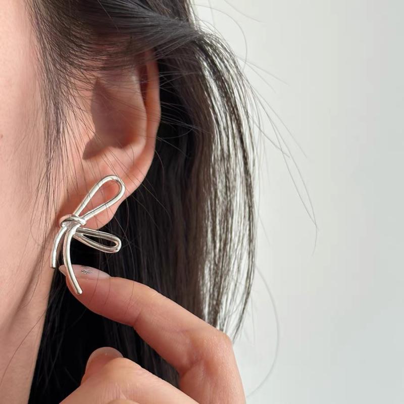 ピアス レディース S925 シルバー イヤリング バタフライ 蝶結び シルバー 電気メッキ加工 上品 高見え オフィス フォーマル｜オレンジアイランド