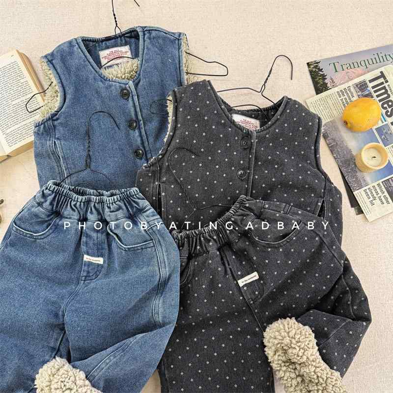 キッズ デニム セットアップ 秋冬 子供服 裏起毛 ジーンズ パンツ ベスト 2点セット 男の子 女の子 80cm 90cm 100cm 110cm 120cm 130cm ブラック ブルー｜オレンジアイランド