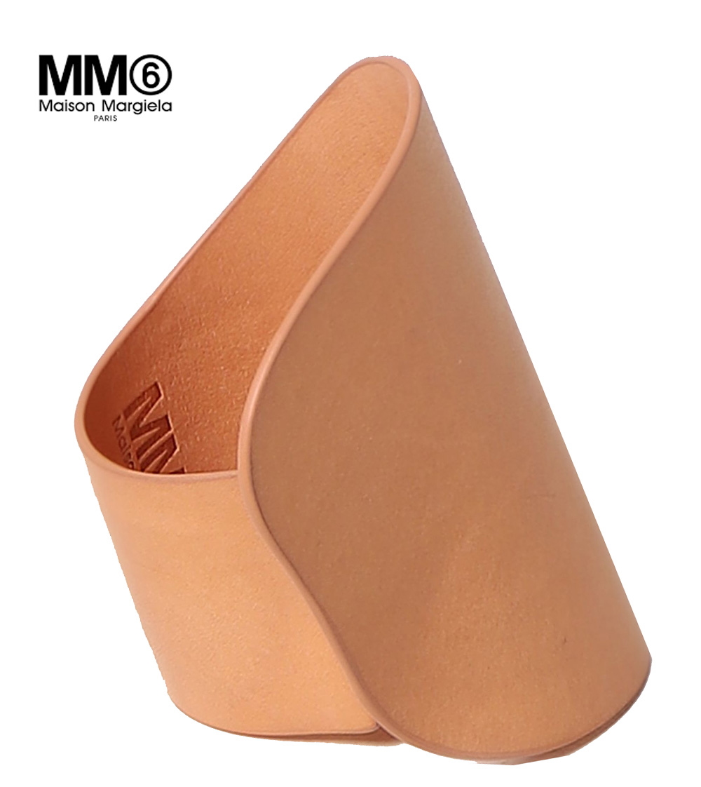 MM6 Maison Margiela ブレスレット メゾンマルジェラ エムエムシックス リストバンド ジュエリー アクセサリー レディースメンズ兼用 パッチンブレス ナチュラル 母の日 ギフト