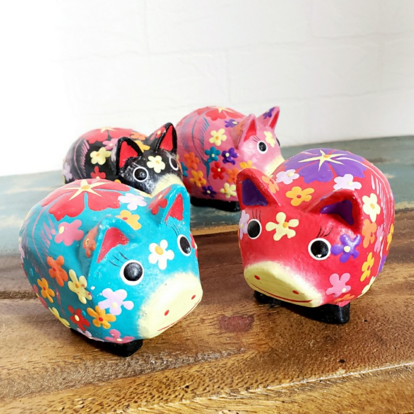 木彫り　ブタちゃん ようじが出る木彫りのブタ〈横〉 その他置物 ケージー工房 通販