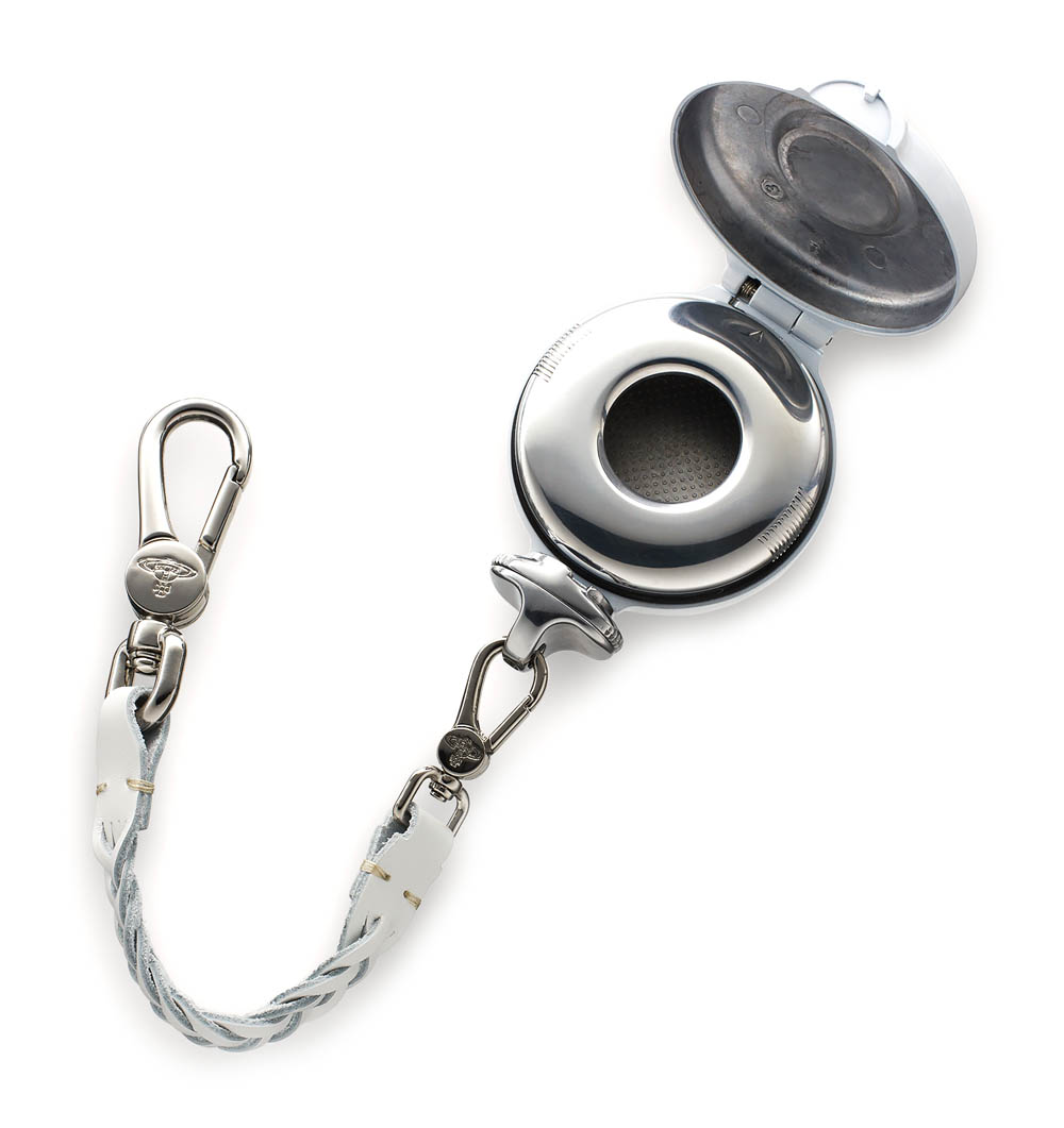 ヴィヴィアンウエストウッド Vivienne Westwood 携帯灰皿 ホワイト あす楽対応 関東 海外ブランドセレクト Oc