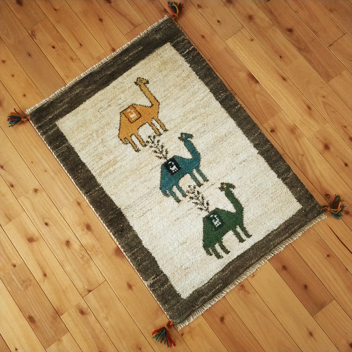 イラン製 ギャッベ 約60×90cm 楽天市場】ギャッベ 手織り ギャべ