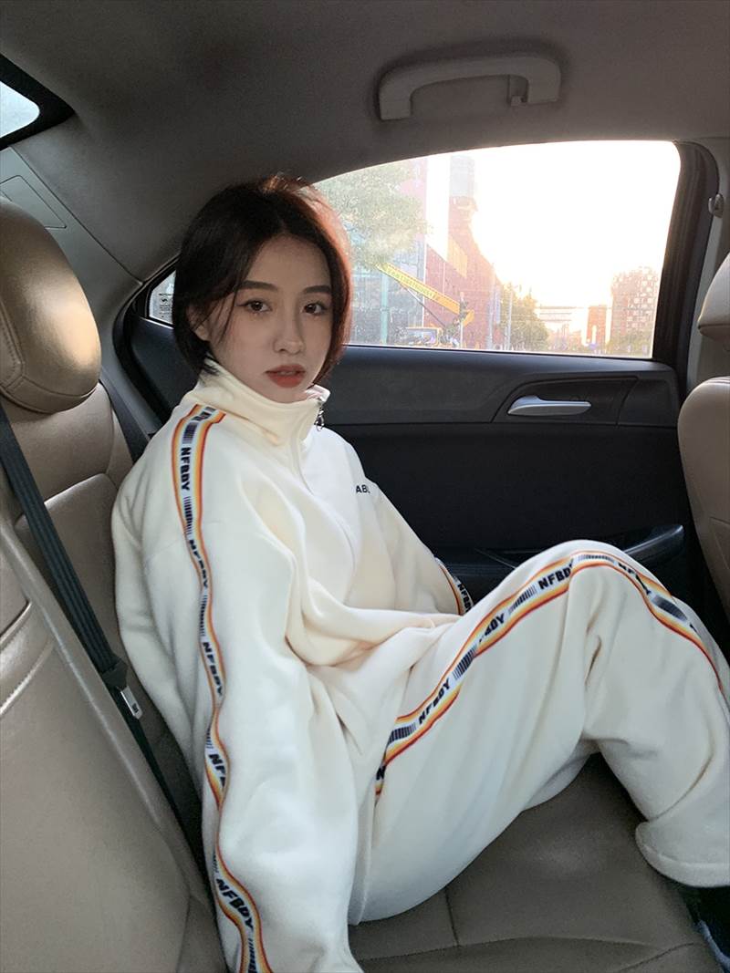 セットアップ ジャージ トップス ボトムス ジャケット パンツ 長袖 レディース かわいい 大人可愛い きれいめ こなれ感 シンプル カジュアル 主役級 存在感 個性的 韓国 オルチャン デート お出かけ セットアップ ハイネック 前開き ファスナー ジッパー ワイド｜ORIENTAL WIND 9,161円