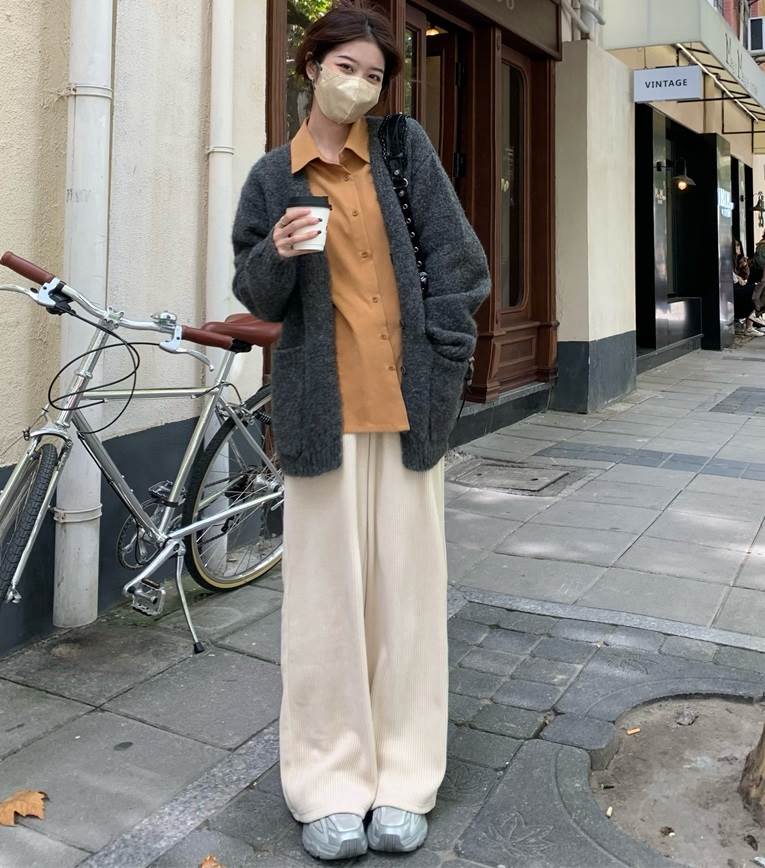 ロング丈 コーデュロイ ハイウエスト ワイドパンツ ボトムス パンツ ズボン ストレートパンツ ストレート ワイド ポケット かわいい 大人可愛い シンプル カジュアル 大人 おしゃれ レトロ 大人女子 こなれ感 ボーイッシュ ルーズ ラフ 無地 韓国 オルチャン 送料無料