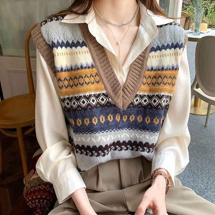 ニットベスト セーター ニットソー トップス Vネック フレンチスリーブ レディース かわいい 大人可愛い きれいめ 上品 こなれ感 シンプル カジュアル 主役級 存在感 個性的 韓国 オルチャン デート お出かけ ニットベスト プルオーバー ジャガード ゆったり ラフ