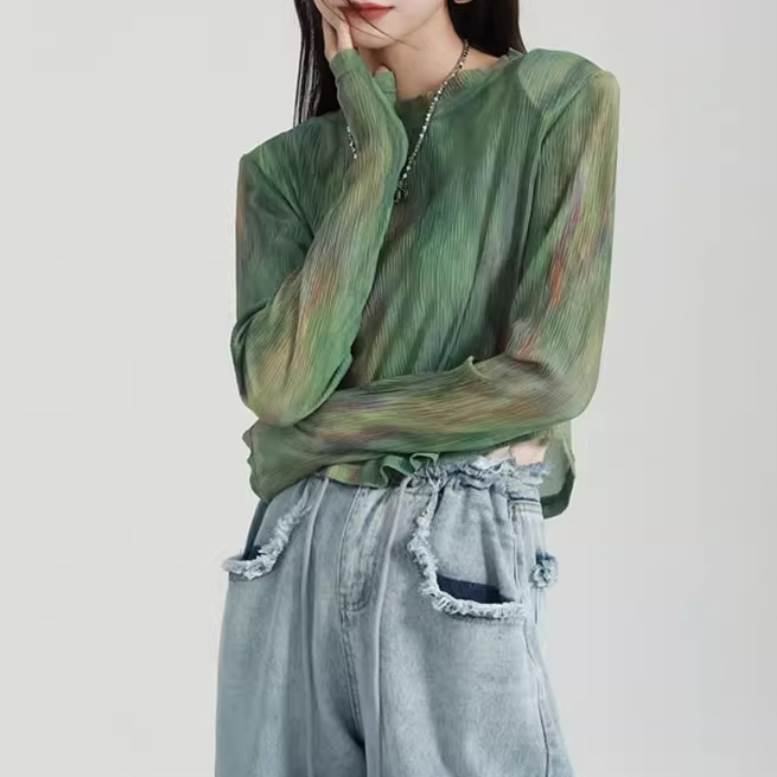 Tシャツ ロンT カットソートップス ラウンドネック 長袖 萌袖 レディース かわいい 大人可愛い きれいめ こなれ感 シンプル カジュアル 主役級 存在感 個性的 韓国 オルチャン デート お出かけ Tシャツ プルオーバー 細身 タイト スリム ショート丈 グラデーション 6,304円