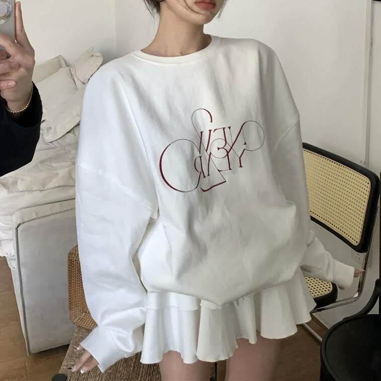 セットアップ トップス トレーナー 長袖 スウェット レディース かわいい 大人可愛い きれいめ こなれ感 シンプル カジュアル 主役級 存在感 個性的 韓国 オルチャン かっこいい デート お出かけ セットアップ プルオーバー ボトムス ミニスカート ケーキスカート|ORIENTAL WIND