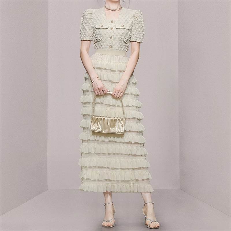 セットアップ カットソー トップス ロングスカート ボトムス ティアード レディース かわいい 大人可愛い きれいめ 上品 こなれ感 シンプル カジュアル 主役級 存在感 個性的 韓国 オルチャン デート お出かけ セットアップ 前開き 半袖 ショート丈 スクエアネック｜ORIENTAL WIND 8,953円