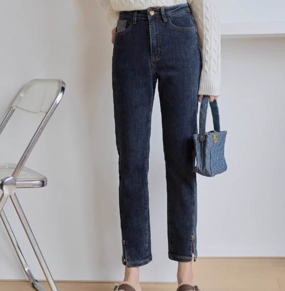 レディース パンツ ボトムス デニムパンツ 8分丈 タイト スリム 細身 ストリート サイドスリット 伸縮性 ボタン ヴィンテージ デニム ブルーデニム カラーデニム かわいい 大人可愛い シンプル カジュアル 上品 おしゃれ 送料無料 個性的 パンツ レトロ 韓国 オルチャン｜ORIENTAL WIND