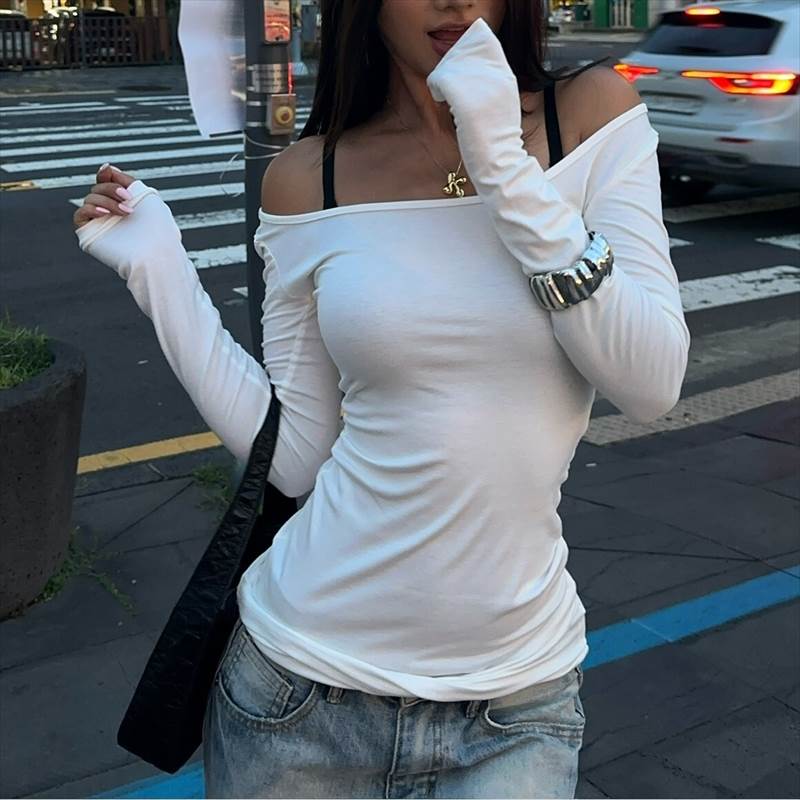 レディース トップス ロンT プルオーバー オフショルダー オフショルトップス Ｔシャツ カットソー 長袖 ドロップショルダー 萌袖 オフショルダー タイト スリム 細身 フェミニン スリムフィット 大人可愛い きれいめ 送料無料 個性的 トップス シンプル 韓国 オルチャン｜ORIENTAL WIND