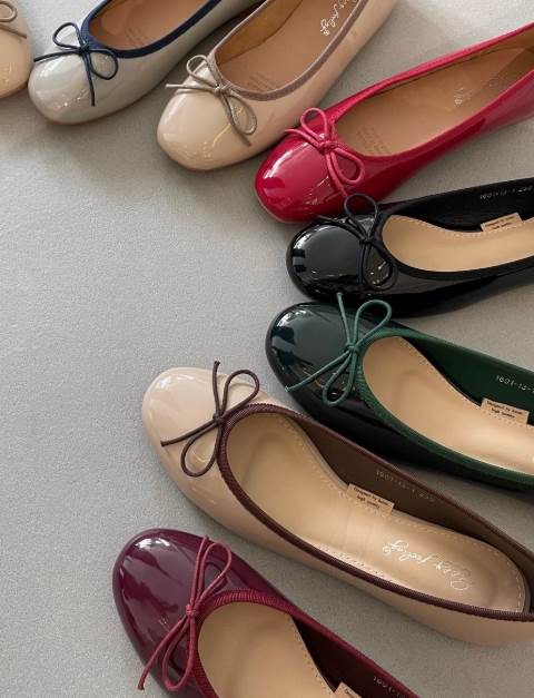 レディース 靴 パンプス 坦々たるシューズ 平べったいシューズ 平べったいパンプス 可愛らしい 成年者好いたらしい 好いたらしいめ 分かりやすい 心地よい 窈窕たる フォーマル 清楚 通い 事務所 商行為 ハラバリ十分な量 無償性大きさ 無地 シュロの葉 貨物輸送無料 個人的特徴的 パンプス 格好のいい 韓国 オルチャン