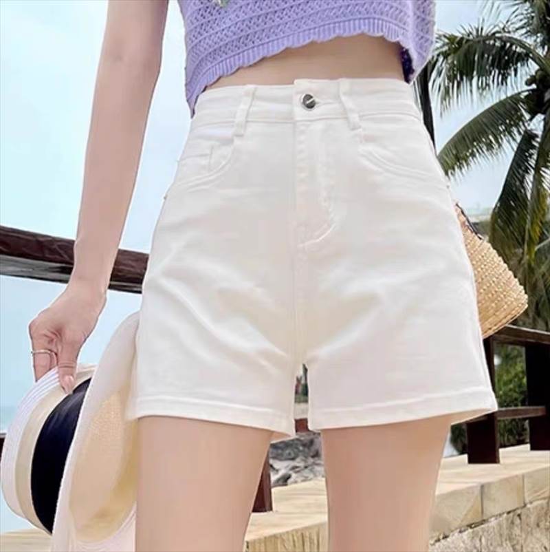 休日スタイル 夏コーデ レディース パンツ ボトムス ショートパンツ デニムパンツ ミニ ショート セミフレア ファスナー ポケット ハイウエスト アメカジ デニム カラーデニム きれいめ シンプル カジュアル おしゃれ ラフ マニッシュ