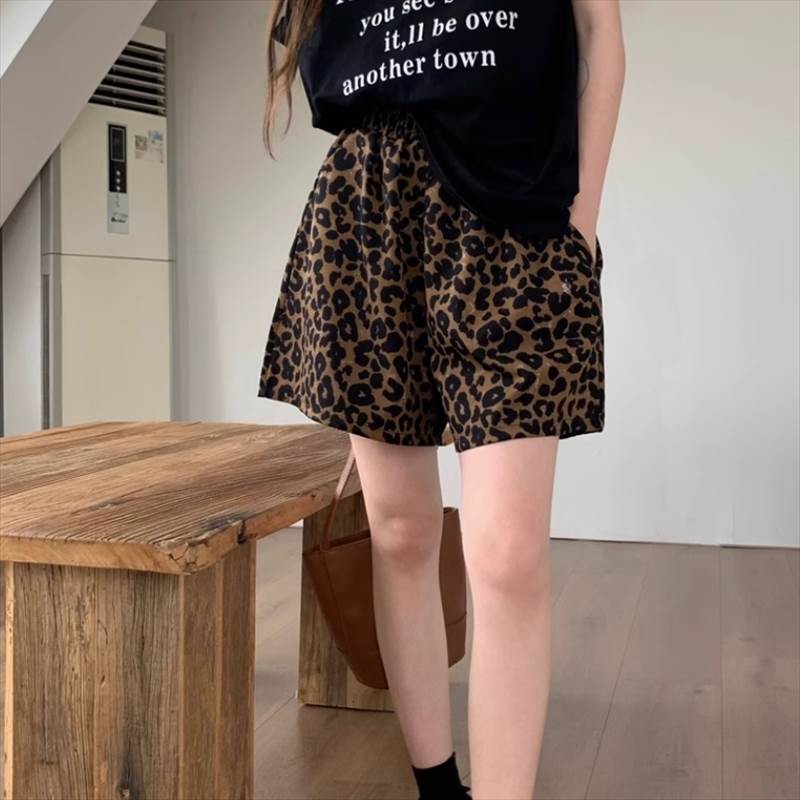 レディース パンツ ボトムス ショートパンツ ワイドパンツ キュロットスカート ミニ ショート ワイド ハイウエスト ウエストゴム 薄手 かわいい 大人可愛い きれいめ シンプル カジュアル おしゃれ かっこいい レトロ エキゾチック