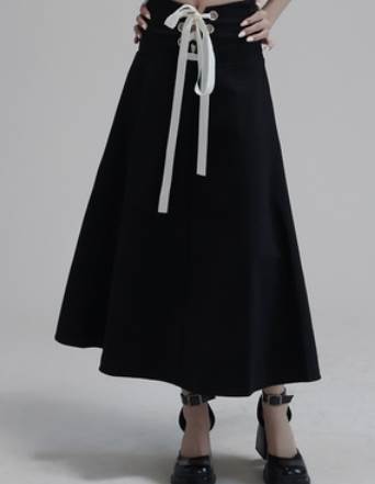 編み上げロングスカート ボトム ロング丈 綿 存在感 爽やか 大人スタイル 大人可愛い きれいめ シンプル カジュアル 大人 上品 おしゃれ かっこいい レトロ アジアン 大人可愛い 大人女子 こなれ感 ラブリー キュート 個性的 存在感 無地 春 秋 冬 10代 20代 30代 40代