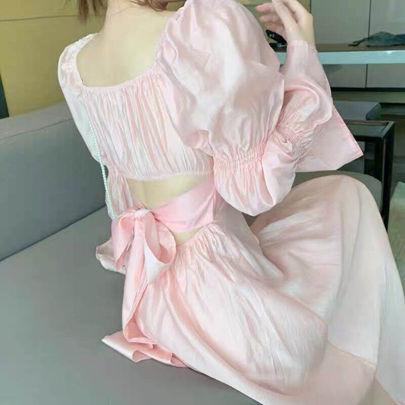 ワンピース ドレス ミモレ丈 袖あり 長袖 キャンディスリーブ スクエアネック ストレート プリーツ ウエストマーク ハイウエスト バックボｔン 背中開き 大人可愛い きれいめ 上品 おしゃれ 大人女子 ラブリー キュート セクシー エレガント 主役級 存在感 とろみ感｜ORIENTAL WIND
