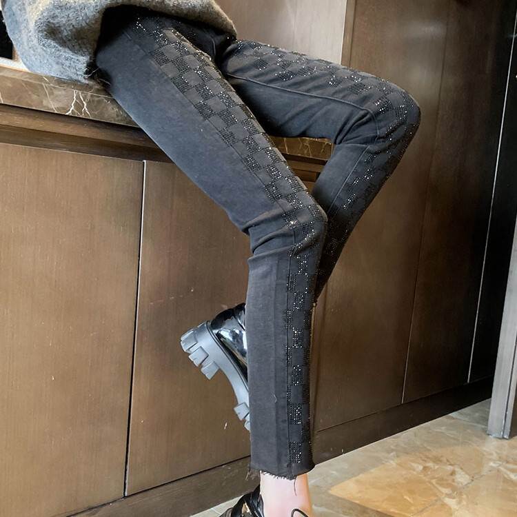 ボトムス パンツ ストレートパンツ スキニーパンツ アンクル丈 スリム ファスナー ポケット ハイウエスト ダメージ デニム 大人可愛い カジュアル おしゃれ かっこいい 大人女子 ルーズ クール モード系 セクシー 存在感 格子柄 春 秋 2022 10代 20代 30代 レディース｜ORIENTAL WIND
