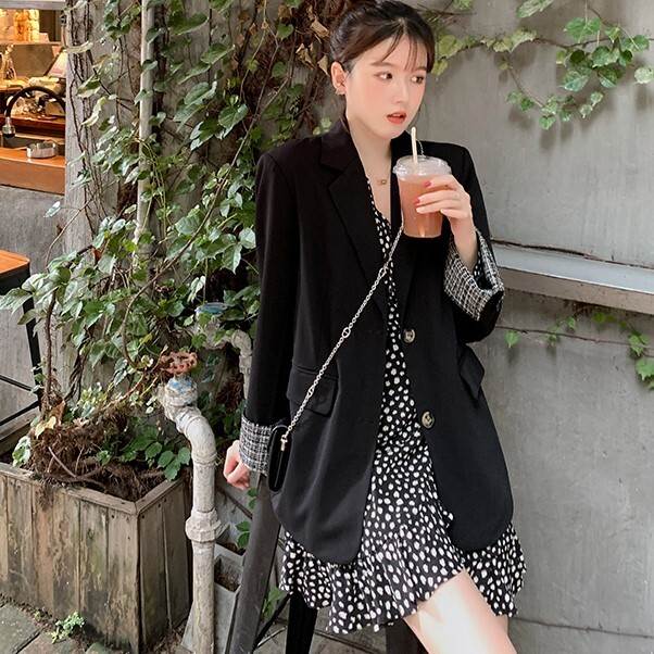 セットアイテム アウター ワンピース ジャケット シャツワンピース ミニ丈 袖あり 長袖 Vネック Aライン ハイウエスト 上下セット 2点セット 大人可愛い きれいめ おしゃれ かっこいい 大人女子 こなれ感 クール モード系 エレガント 主役級 小花柄 チェック柄 春 秋