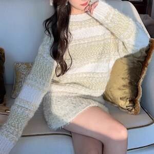 レディース ニット セーター 萌袖 ラウンドネック ふわふわ 伸縮性 かわいい 大人可愛い シンプル おしゃれ こなれ感 ガーリー とろみ感 クラシカル ボーダー 秋 冬 クリスマス バレンタイン OL 通勤 学生 デート お出かけ お泊まり イベント 旅行 レストラン 女子会