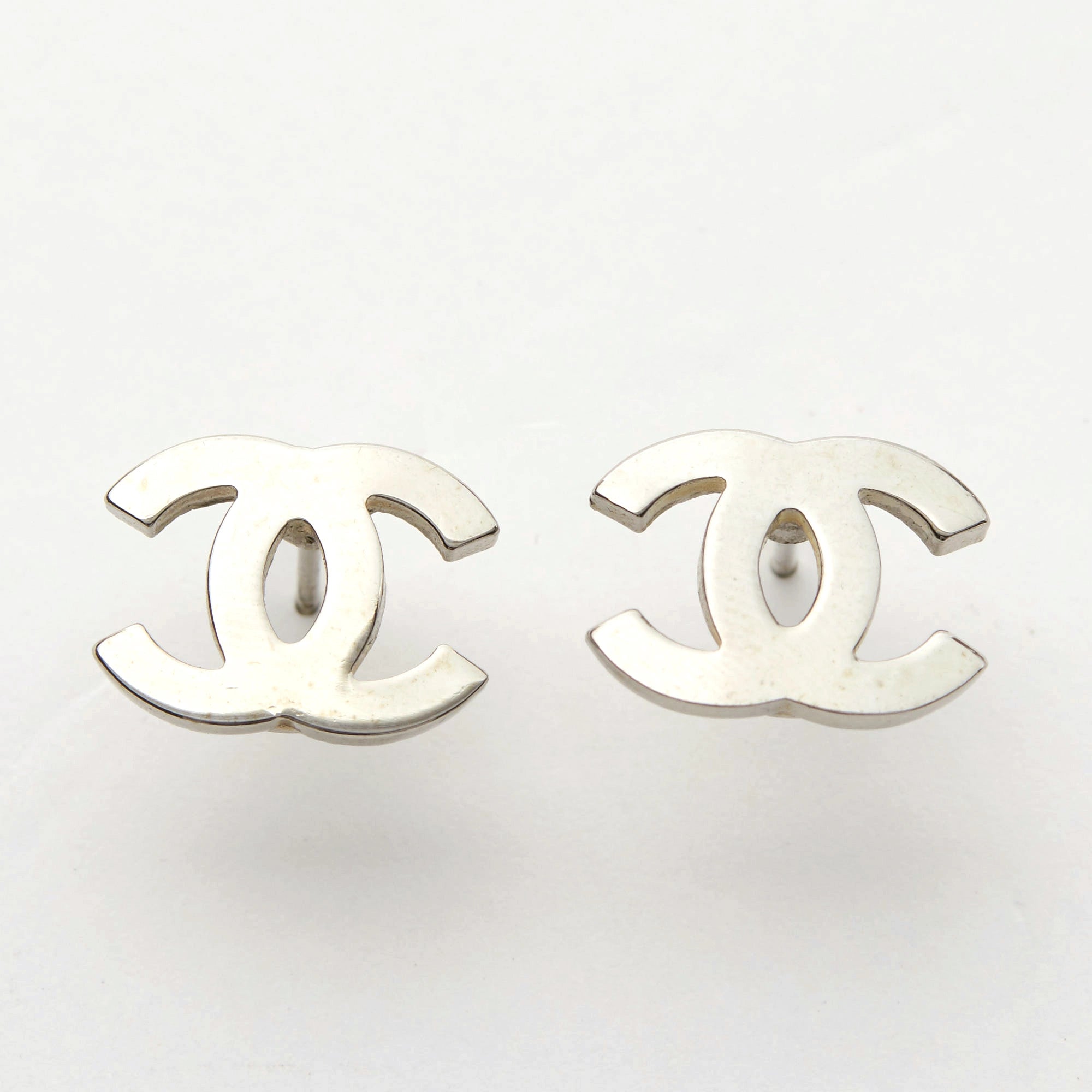 楽天市場】【CHANEL/シャネル】ココマーク ロゴ ピアス シルバー
