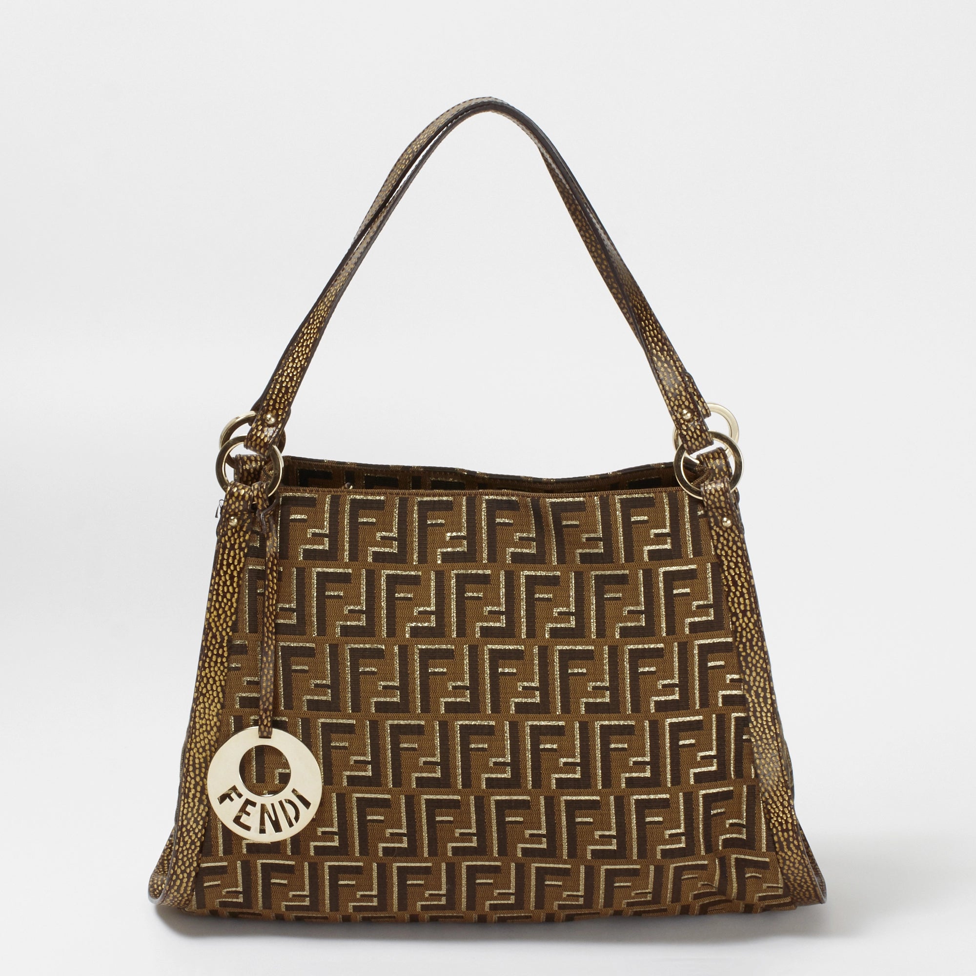 楽天市場】【FENDI】フェンディ『ズッカ柄 トートバッグ』16328