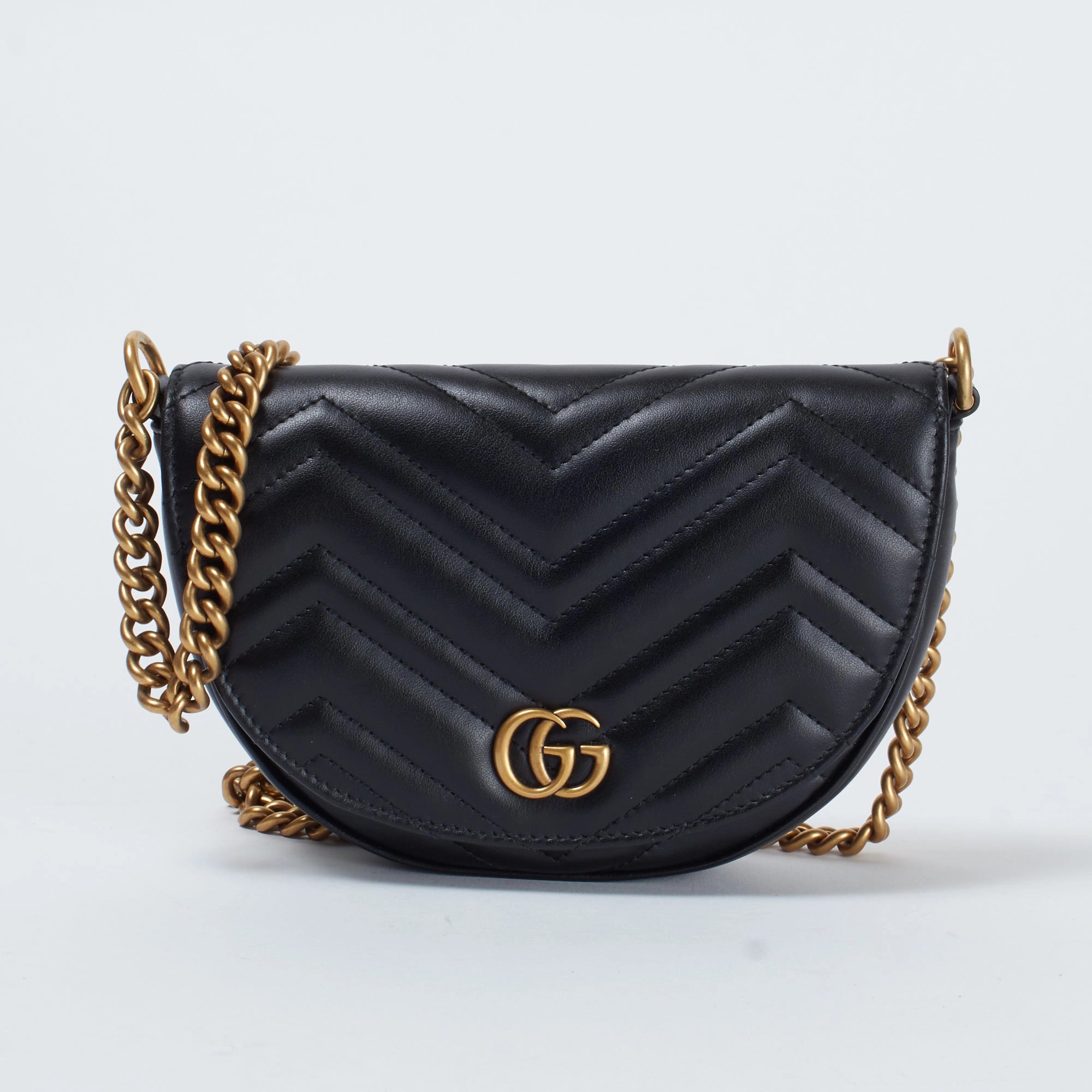 GUCCI ブラック ベルベット ショルダーバッグ Amazon.com: Gucci, Pre-Loved Black Velvet Marmont Belt Bag