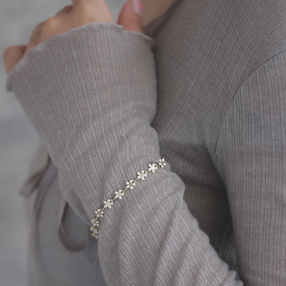 人気沸騰 ブレスレット ニッケルフリー エポ フラワー チェーンブレスレット アクセサリー 金属アレルギー レディース 女性 大人 プレゼント ギフト 結婚式 誕生日 おしゃれ オシャレ かわいい 可愛い シンプル Batesmartin Com