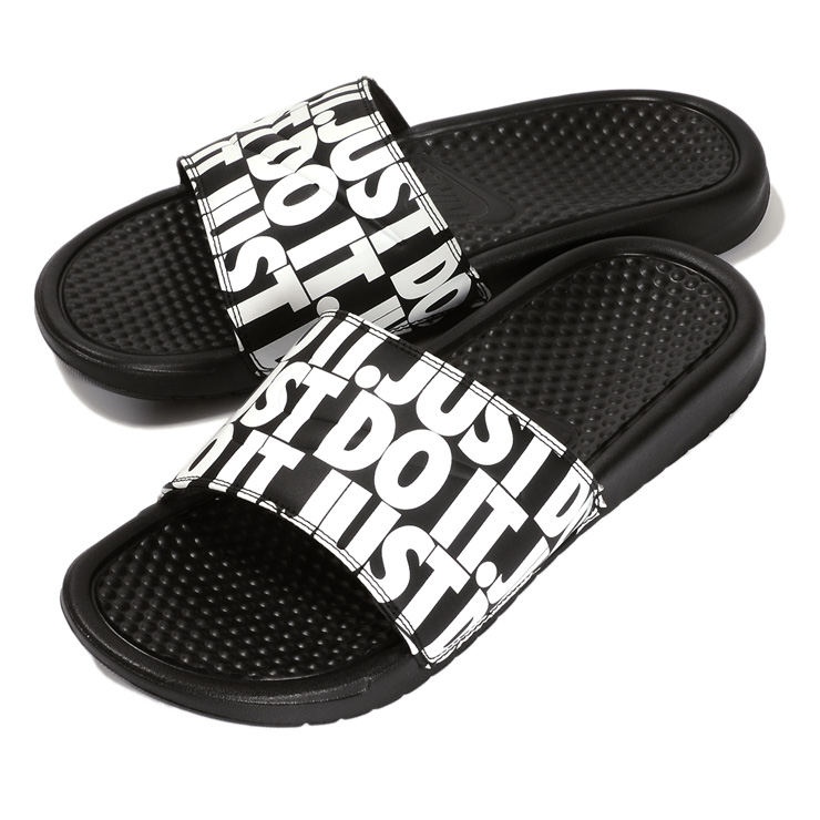 sandal nike benassi