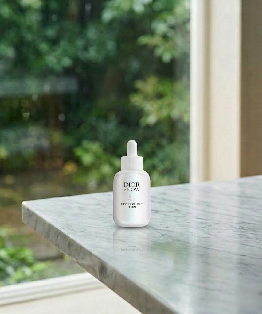 ディオール（Dior） ディオール　スノー　エッセンス　オブ　ライト　セラム（薬用美容液） 30mL・50mL／薬用美容液［医薬部外品］