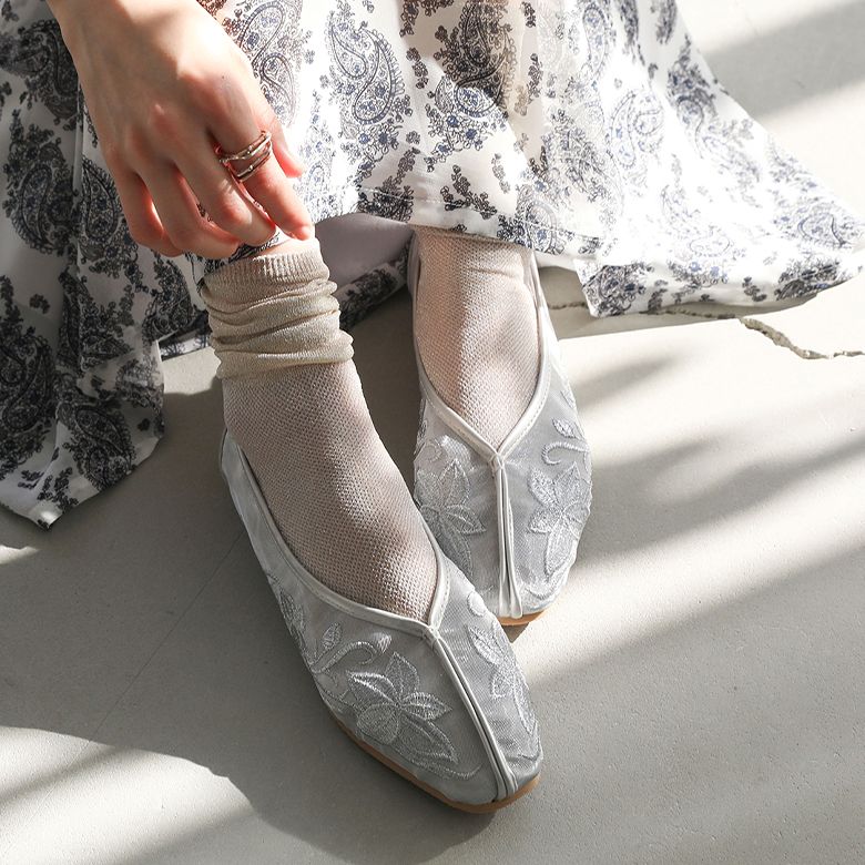 楽天市場 送料無料 選べる4サイズ展開 Casselini刺繍チュールシューズ パンプス レディース 靴 台湾シューズ チャイナシューズ ローヒール ぺたんこ 花柄 刺繍 シアー チュール パステル メール便不可 オシャレウォーカー Osharewalker