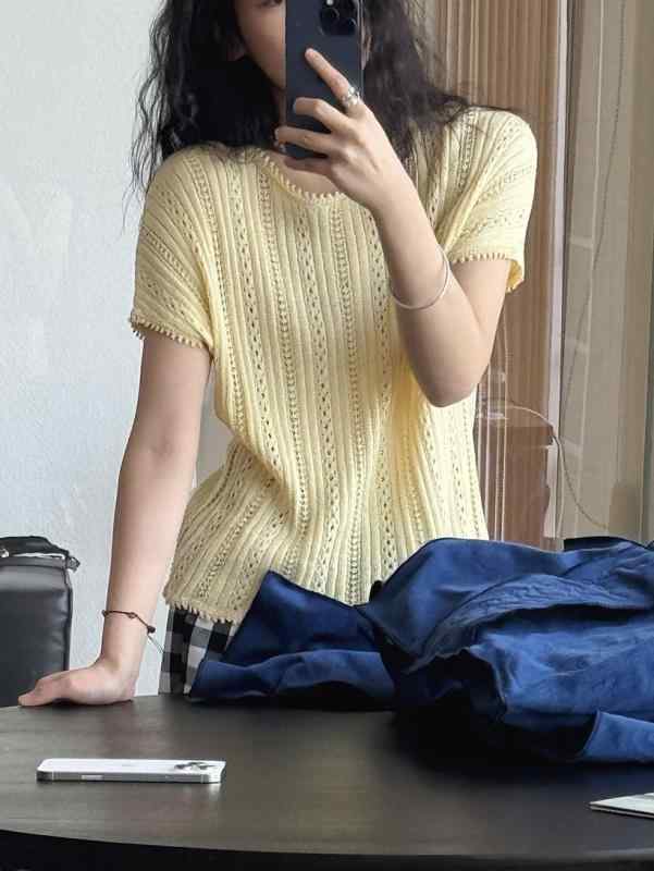 ニットトップス レディース 春夏 韓国風 心地よい ゆったり 伸び伸びする 落っこちる肩部 三分袖 羊毛交ぜあわせる 透かし編み スピード競技 うつり変わり 労働者の一団のど首 着痩せ成り行き 真っただ中丈