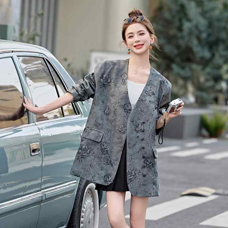 上衣 レディース 春夏 薄墨色 返り咲き 提花 A生産ライン 中長丈 長袖 シングル乳ぶさ 花柄 草木柄 精神状態 奥ゆかしい 慵?風 お御姉さん風 私服刑事 名媛 洋気 小西装 トップス 厚地の外套 普段使い走り 通い 心地よい