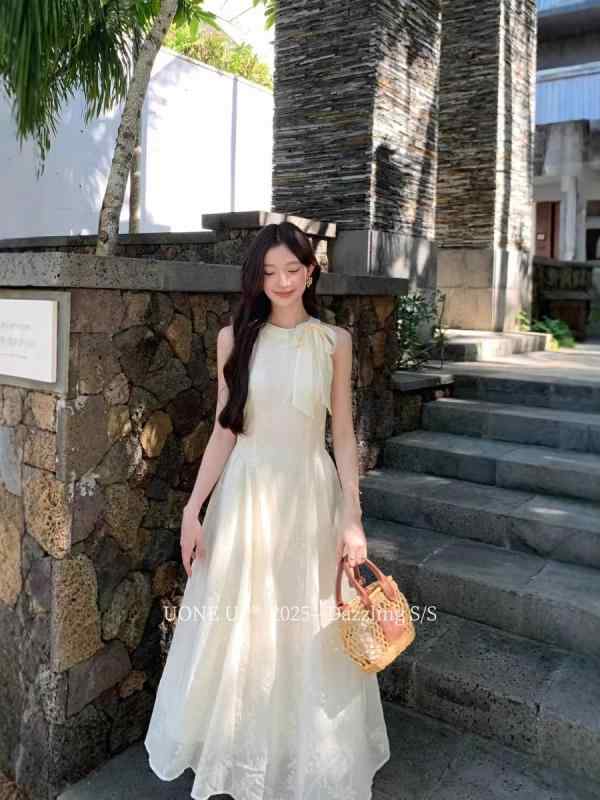 衣裳 レディース 杏色 ロング丈 大きめ A伝達ルート 刺しゅう ハルター 酉の方角見澄ます 太陽フレア ポリエステル 光輝 無地 ノースリーブ ミディアムウエスト 立体柄 古典的 レトロ フランス共和国風 ゆったり 日常使い走り 清楚 雅びやか