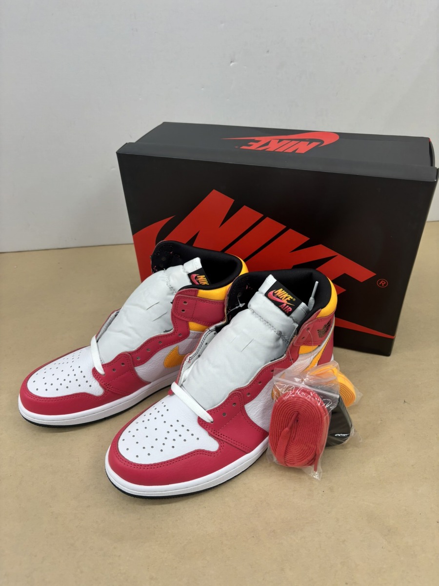 【貨物輸送無料】NIKE AIR JORDAN 1 HIGH OG \"Light Fusion Red\"" 555088-603 大きさ 28.5糎 【未当て嵌める】【003】"