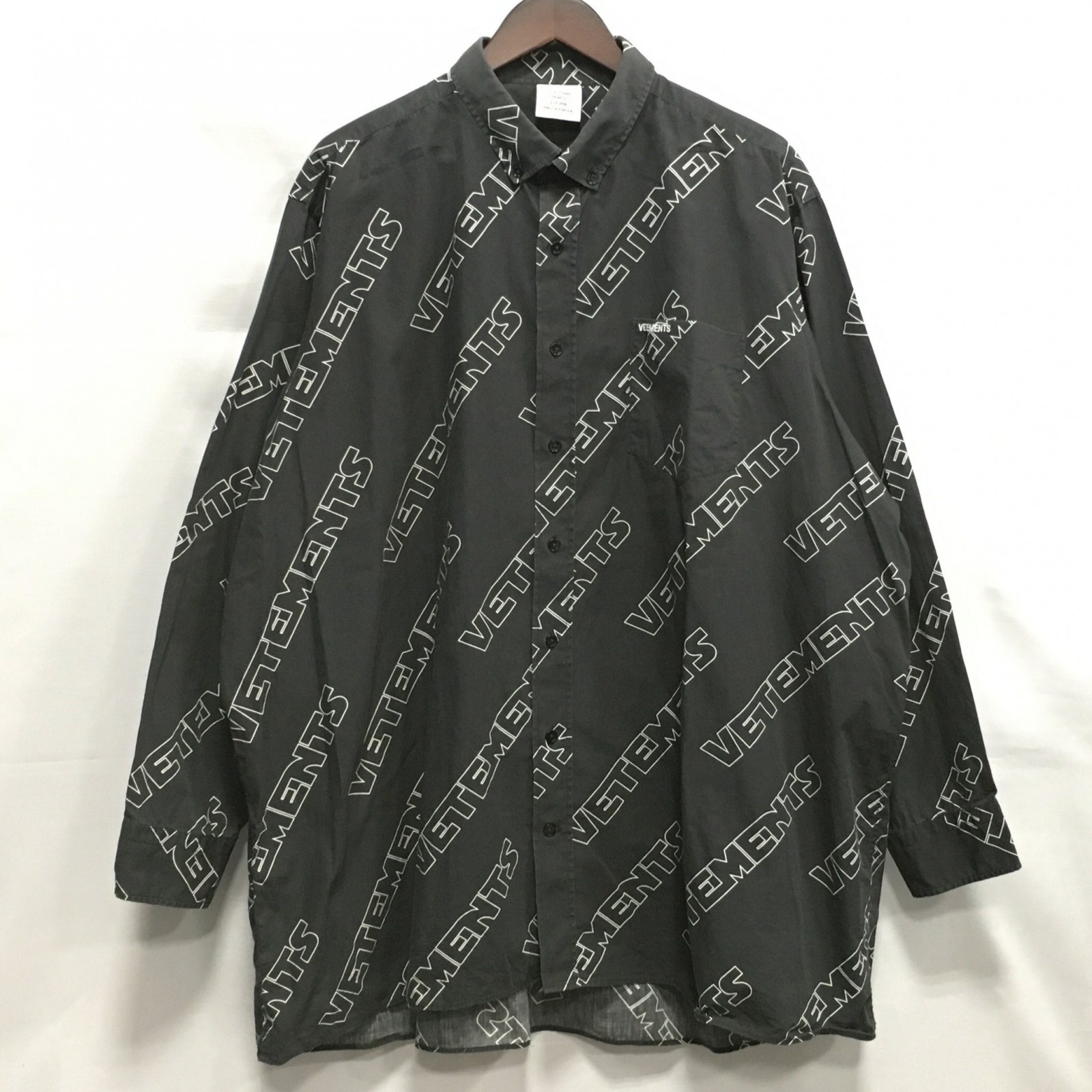 VETEMENTS メンズ　オーバーサイズシャツ 楽天市場】ヴェトモン VETEMENTS メンズ トップス シャツ 長袖