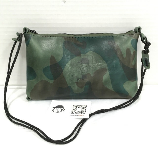 【送料無料】BEERBELLY Chelsea Pouch shoulder-b00425 / ビアベリー チェルシーポーチ　ショルダーバッグ　立体ポーチ　ユニセックス　迷彩グリーン【中古】【006】
