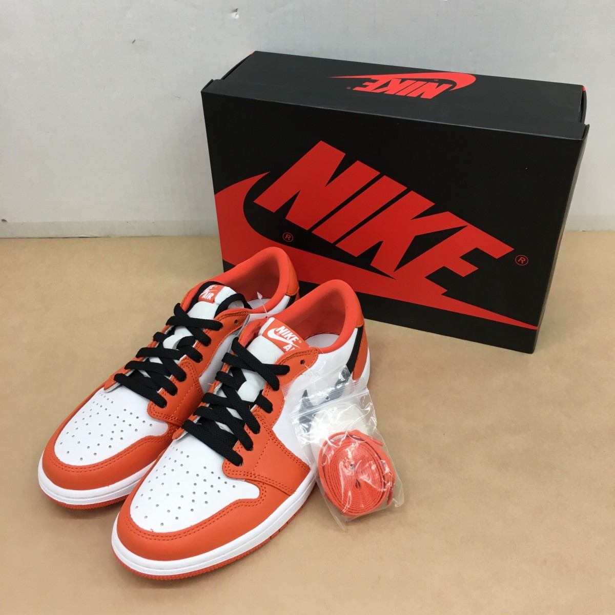 【送料無料】NIKE AIR JORDAN 1 LOW OG STARFISH CZ0790-801 サイズ27cm【未使用】【003】