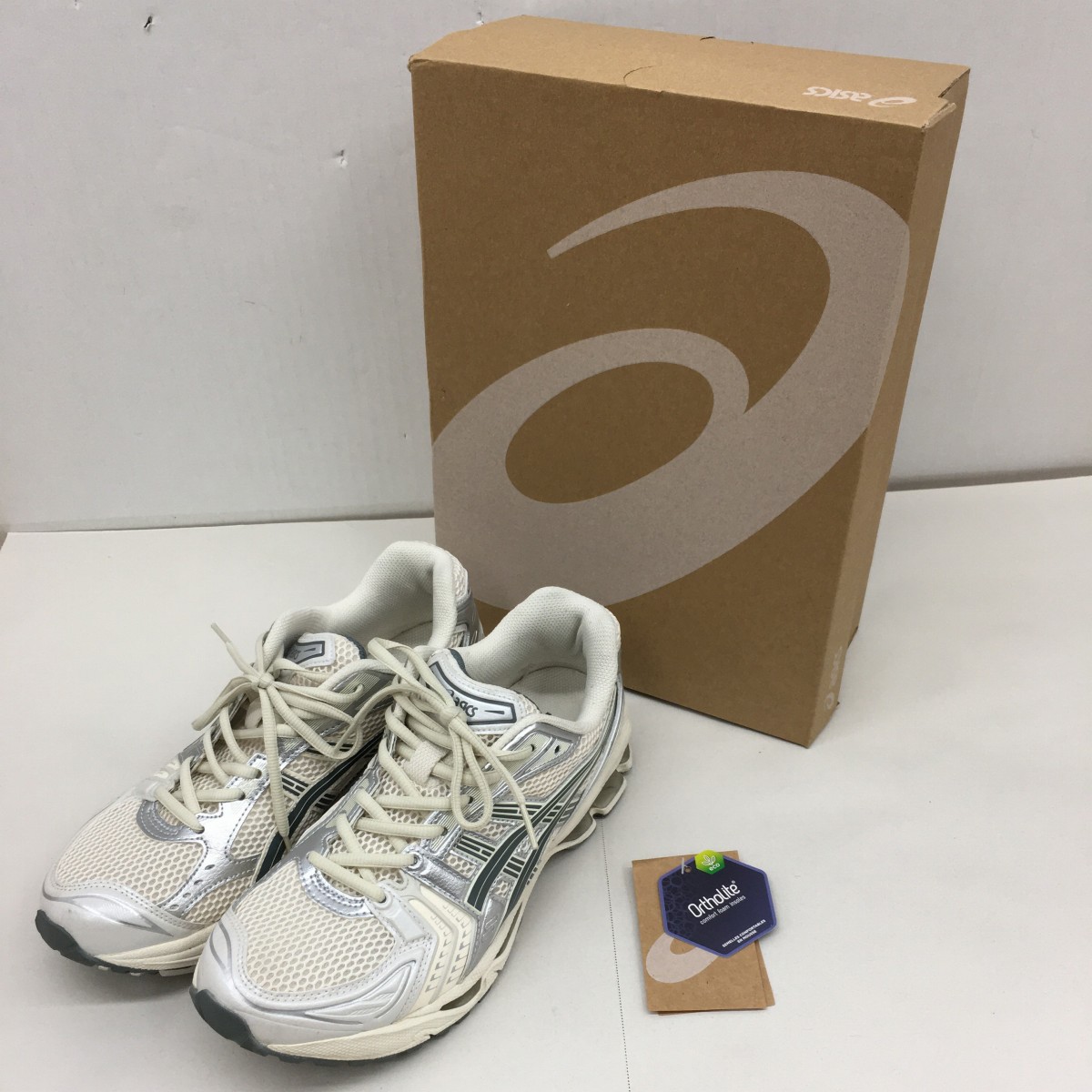 【貨物輸送無料】asics GEL-KAYANO 14 Cream/Black 1201A019-108 大きさ26.5糎【中古品】【003】