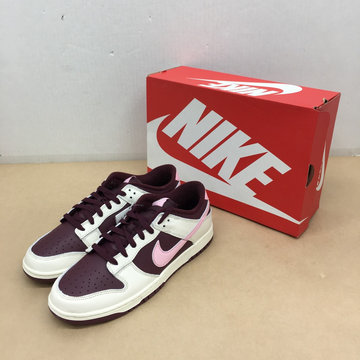 【貨物輸送無料】NIKE DUNK LOW Valentine’s Day (2023) DR9705-100 大きさ 28.5糎【未当て嵌める】【003】