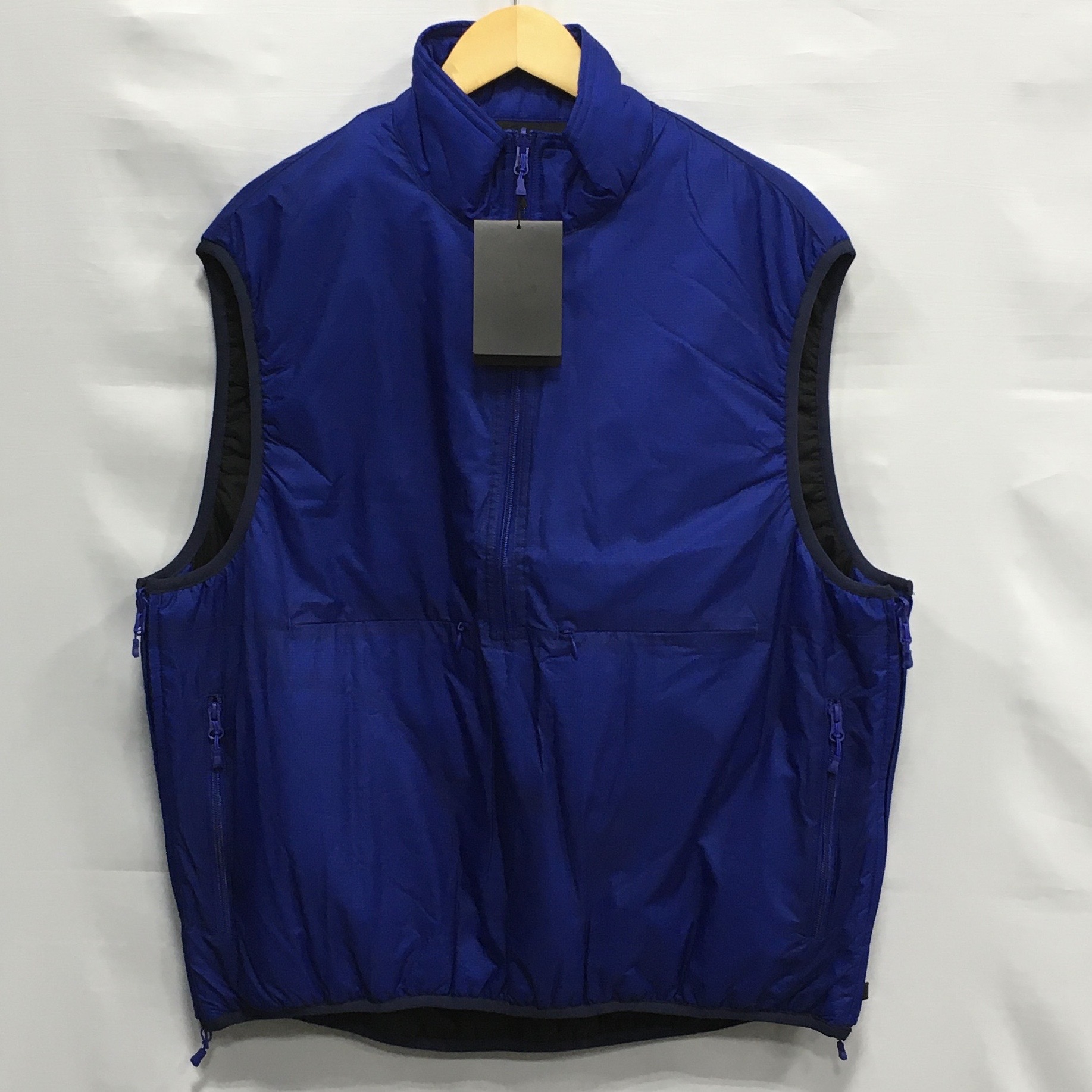 有名ブランド DAIWA PIER39 TECH REVERSIBLE PULLOVER PUFF VEST BJ