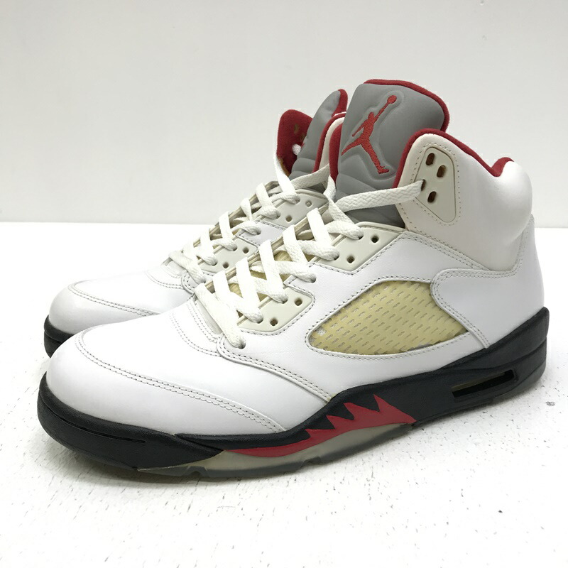 【新品/送料無料】エア ジョーダン 5  レッド　レトロ　26cm  レア品 NIKE ナイキ DA1911-102 AIR JORDAN 5 RETRO FIRE RED エア