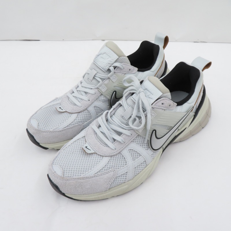 【中古】NIKE | ナイキ WMNS V2K RUN スニーカー FN6703-002 グレー 29cm サイズ：29【瀬戸大橋店】